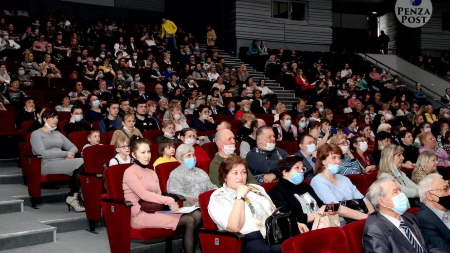 В Пензенском драматическом театре прошло открытие театрального сезона