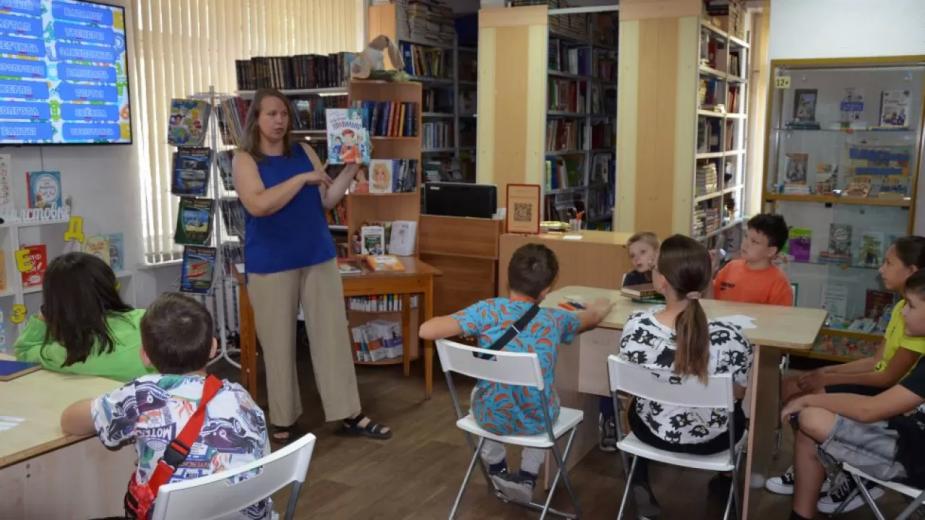 В Пензе начал работу книжный клуб «#Толстовка»