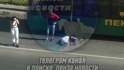 В Пензе девочка попала под автобус в результате ДТП